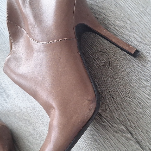 ✨️ Enzo Angiolini Brown Leather Ankle Booties. 4" Stiletto heels. 9M. - Picture 8 of 16